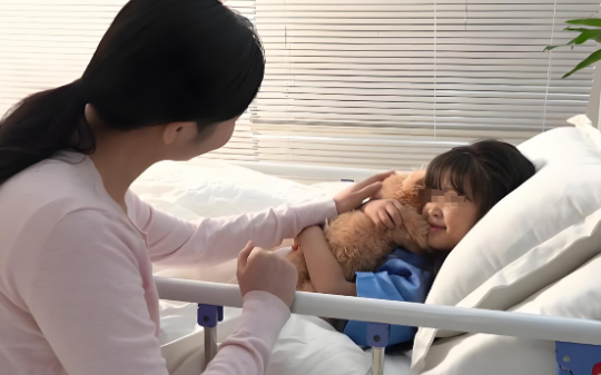 丈夫年薪60万坚持实行AA制婚姻，我不闹带女儿回娘家，婆家傻眼了