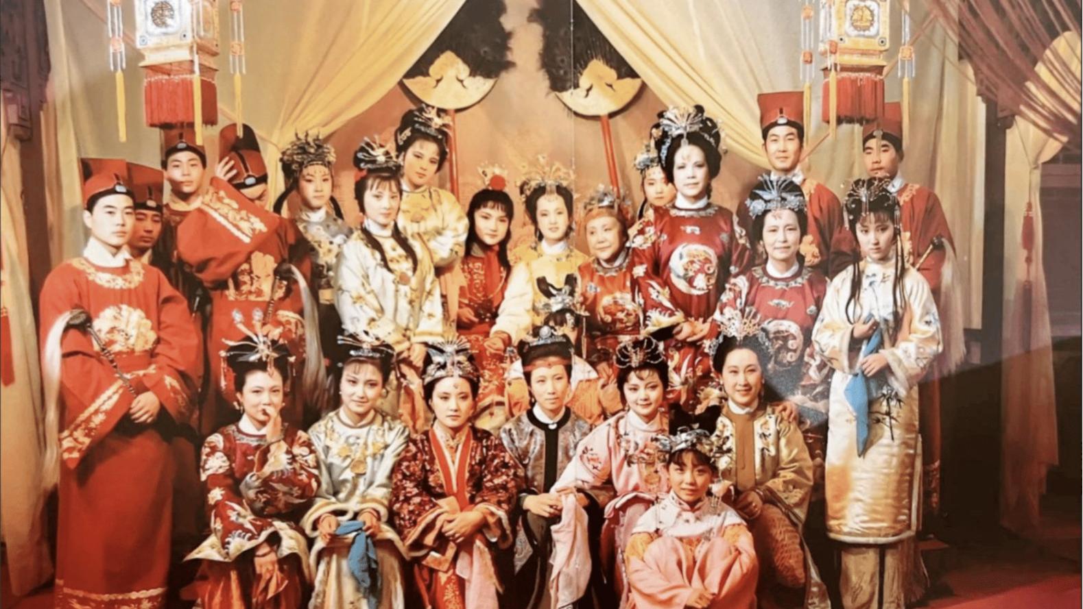 欧阳奋强实锤《红楼梦》剧组禁令：不准谈恋爱！却藏3段地下恋姻缘