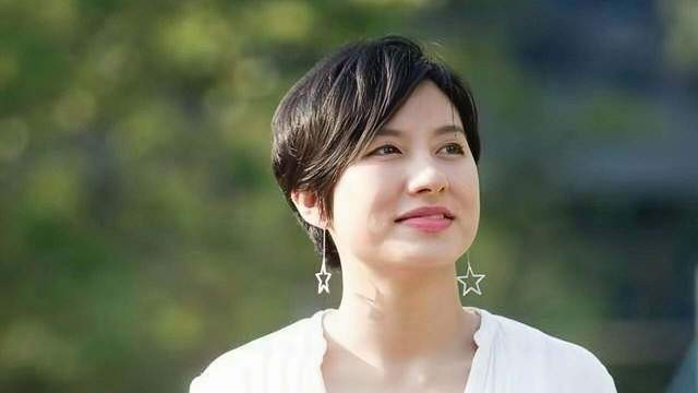 突发！香港女星宣布离婚，为救患病儿子进行小肠活体移植