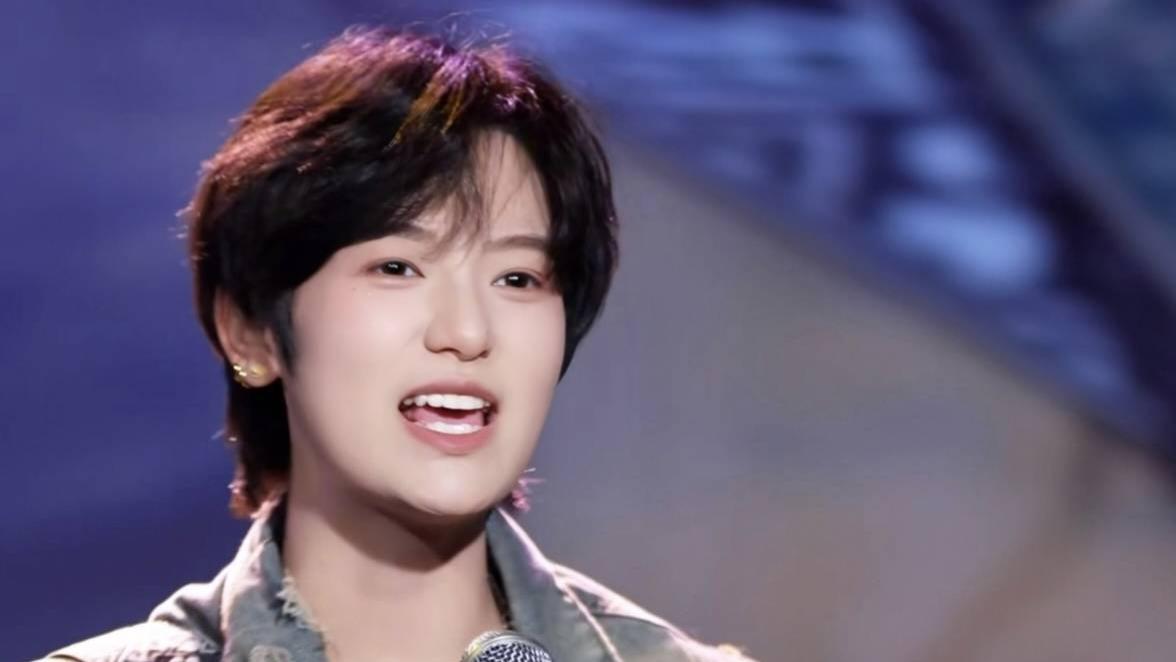 少年感十足！曾火火打破性别界限，中性造型获网友盛赞