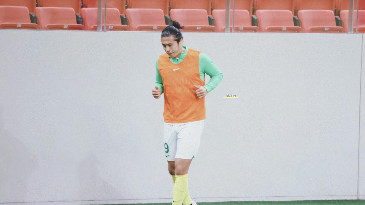 《债刃血色，足球之夜揭秘中国足协巨头负债》