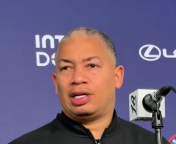 NBA常规赛快船主场对阵雷霆的比赛已经结束。全场战罢，快船以110-128不敌雷