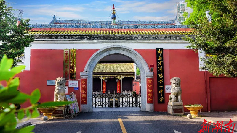 从“育分”到“育人”的价值重构：县域高中高考压力下特色教育品牌建设的共融策略