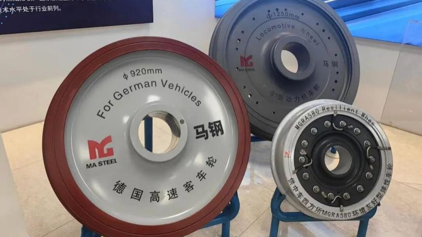 被日德掐住命门半个世纪，中国高铁这颗“钢芯”终于自己造出来了！