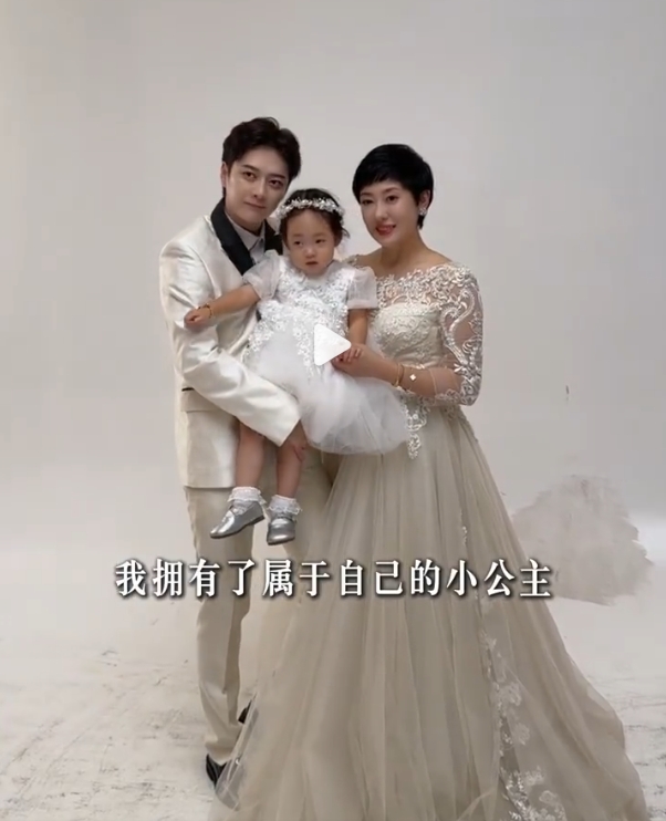 演员韩承羽官宣结婚生女，自曝孕育孩子的艰辛！