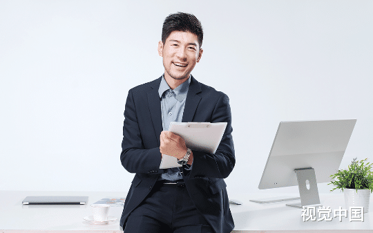 真少爷陷害我推他下楼，未婚妻和父母竟维护他，我断供后全家悔疯了