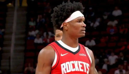 得亏阿门了，要不然今天杜兰特打铁，排名就第6了！跟太阳肩并肩！得分超乔丹里程碑是