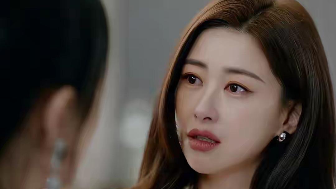 《蜜语纪》：许蜜语离婚后没分到一分钱，离婚后去当保洁了！