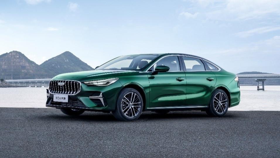 吉利帝豪限时6.59万元起，有万元置换，智能化还看齐新能源？