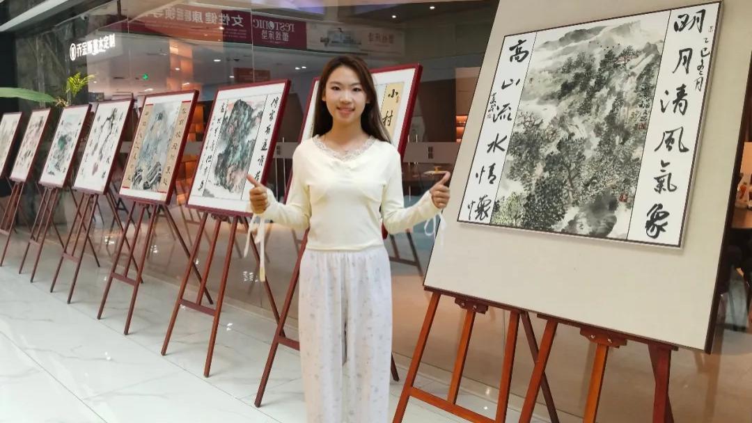 笔墨迎春 陈泓霏书法作品入展中国楹联学会等主办的中堂楹联书画展