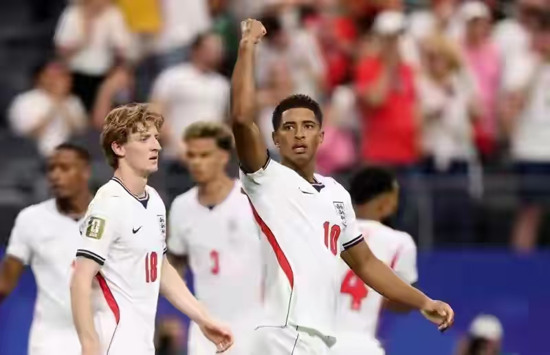 4-2！1-1！世界杯太激烈：英格兰胜利而归，葡萄牙高开低走爆冷！
 
达拉斯的