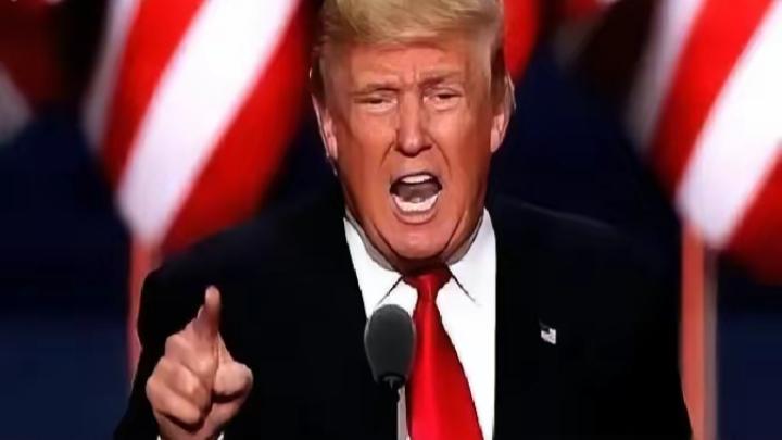 川普这个时候才知道慌了