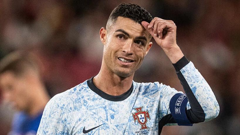 么看待C罗及其家人数次在网上阴阳梅西的言论？