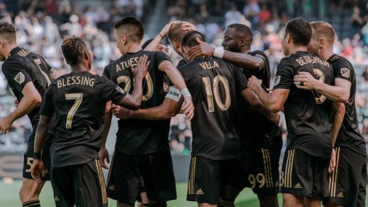 洛杉矶FC主场迎战达拉斯FC，表面强弱分明，实则暗藏玄机，一场被低估的战术反杀正在酝酿