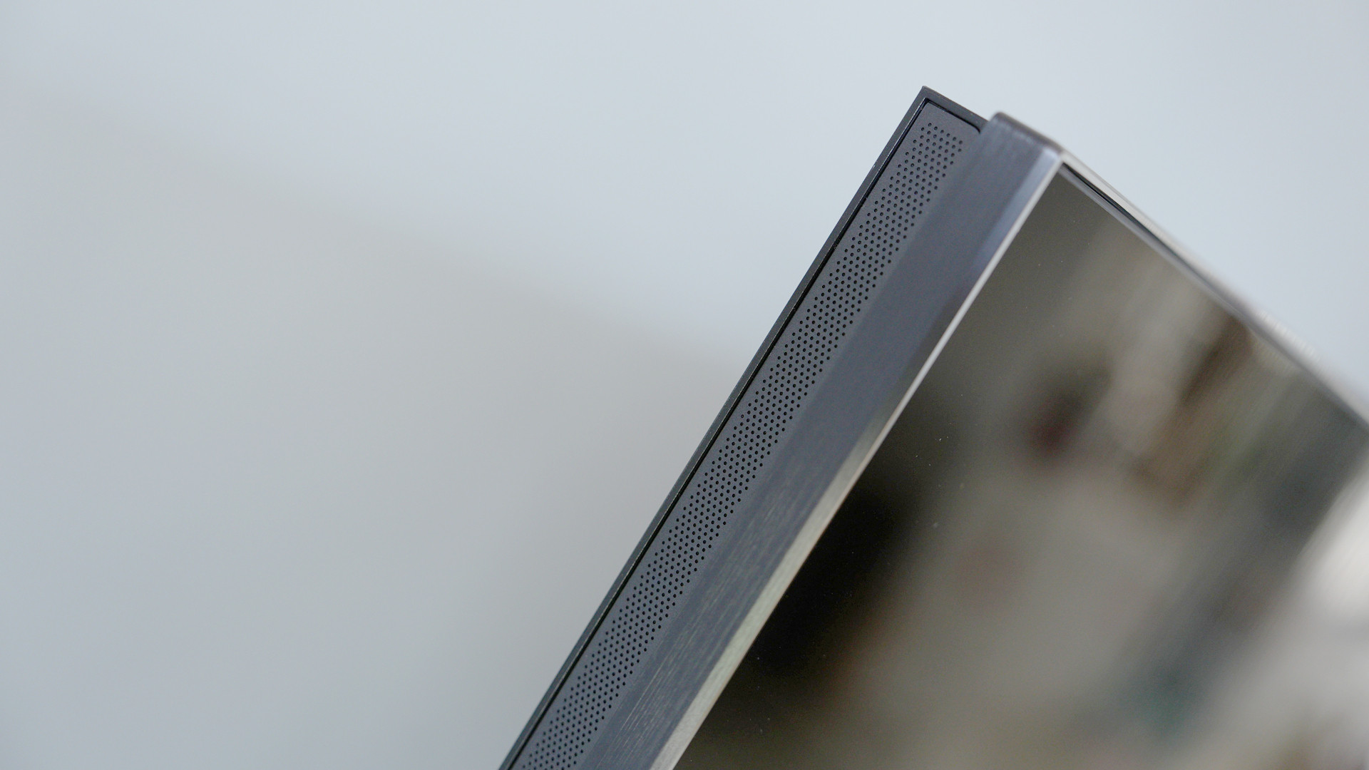 海信E8Q Pro测评：旗舰新皇，巅峰画质！