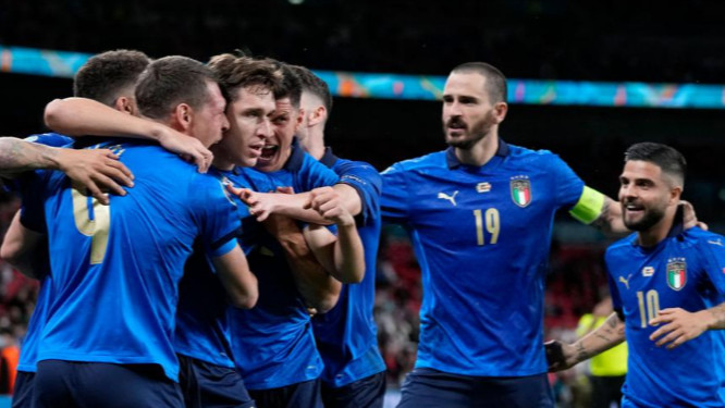 意大利主场强势，北爱尔兰客场背水攻坚