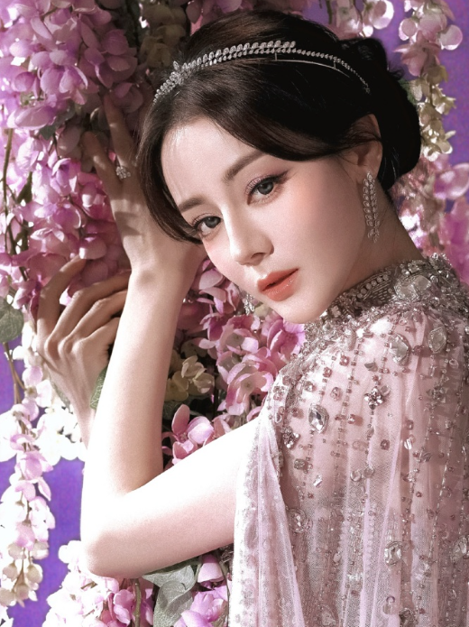 在广袤的空间和无垠的时间中，能够与你共享同一颗星星