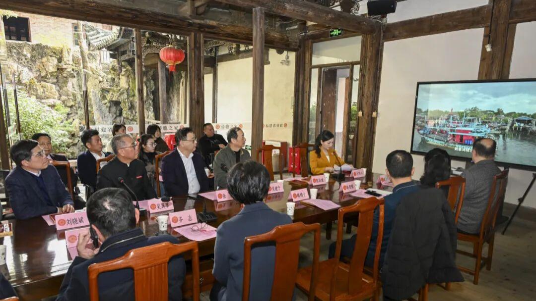 “东西文明一奇峰”——第四期“坊巷侨荟”《辜鸿铭》纪录片观影分享会在福州举行