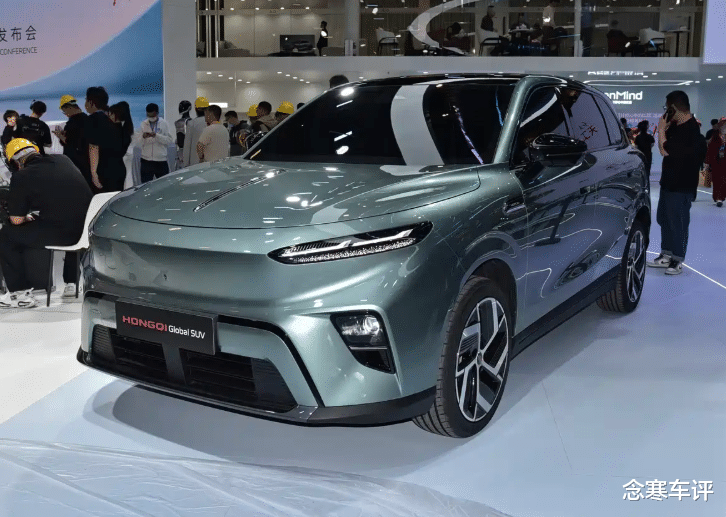 告别庄重！红旗全新SUV主打运动风，配花瓣轮毂+贯穿尾灯