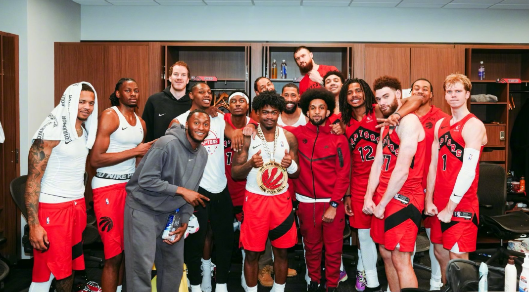 猛龙球员每个人都有自己的优点，根本是没用好，导致的现在这个样

真正的问题不是球