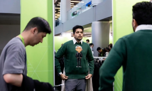 4月20日，据华尔街日报报道，英伟达、Palantir等硅谷科技公司CEO形象商