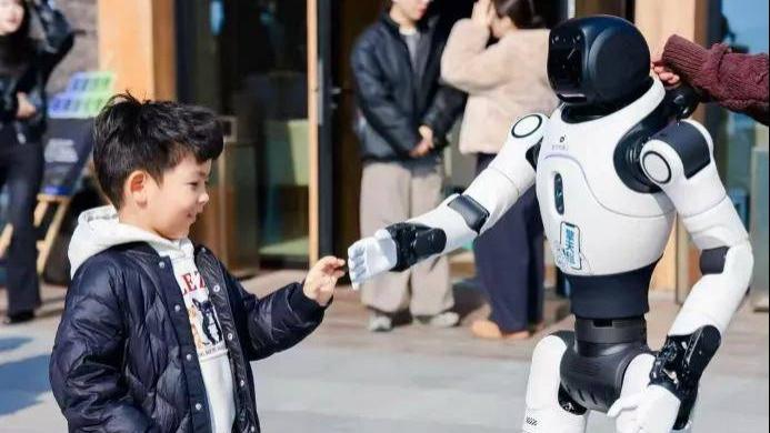 成立90天，三轮融资，亿元入账，人形机器人租赁到底是不是风口？