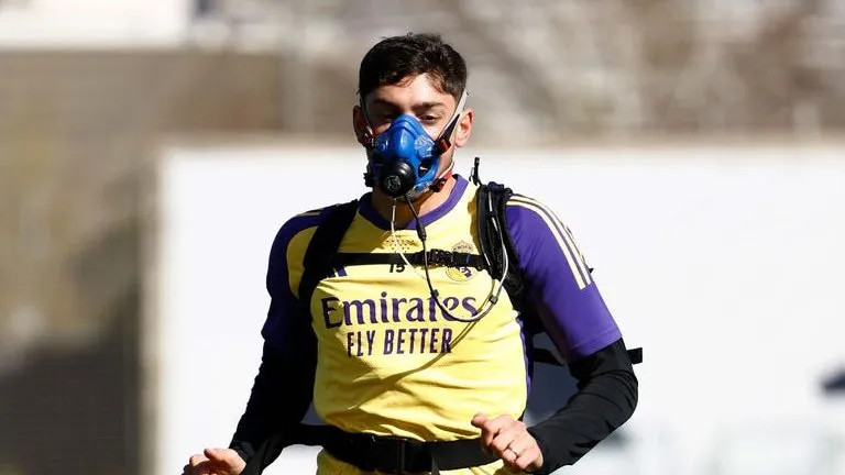 价值3万欧！皇马球员戴的面罩有啥用？