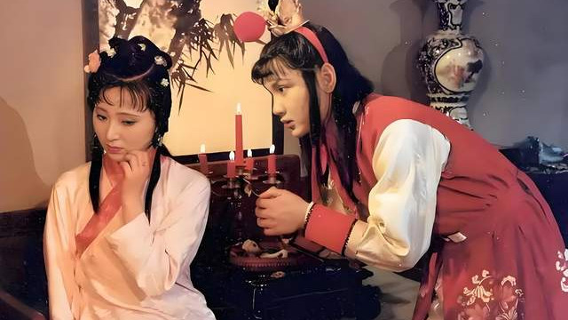 史湘云初次登场，林黛玉为何要生贾宝玉的气？这里面可有意思了