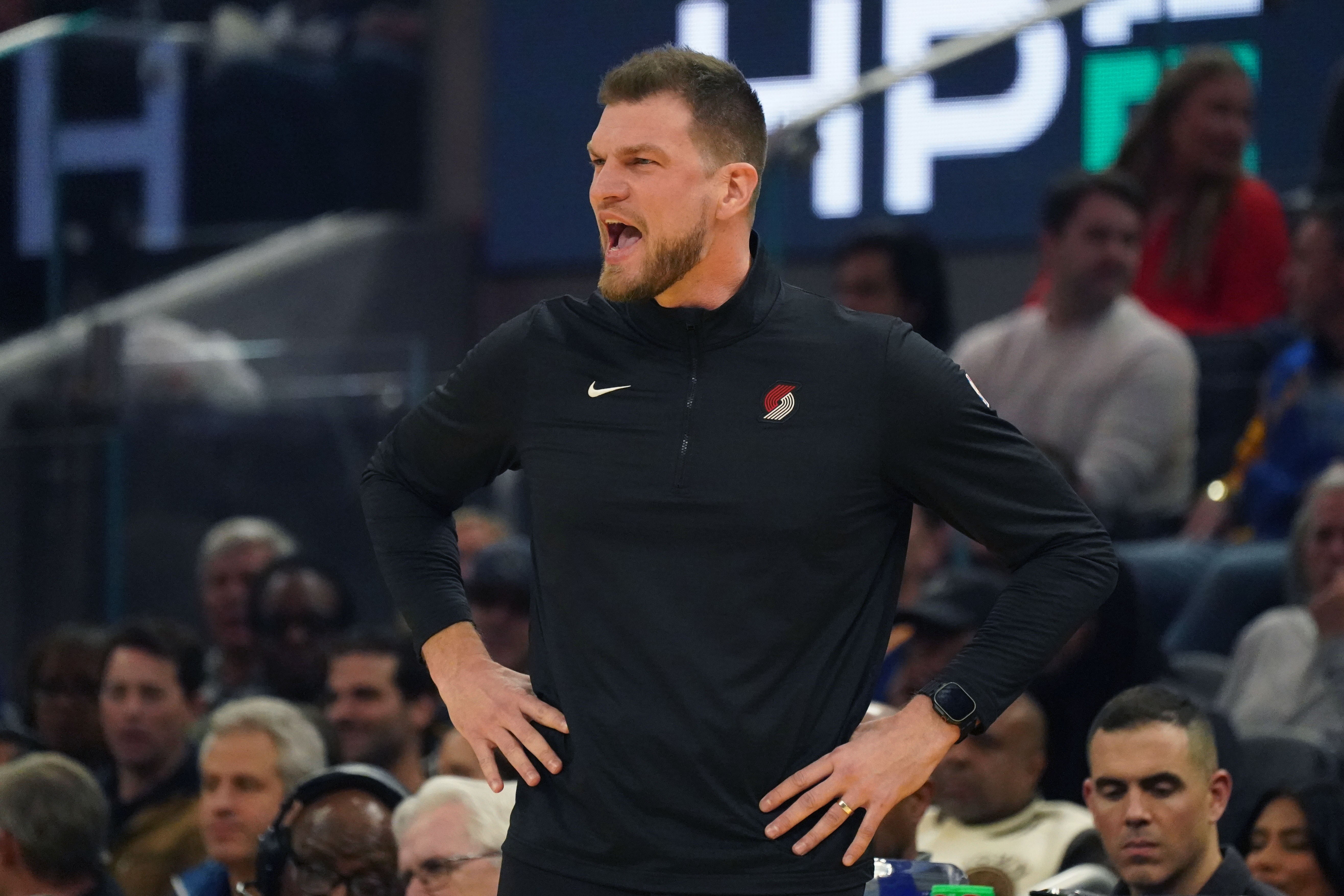 现在对于开拓者来说斯普利特不是留不留的问题，而是留不留得住的问题！

众所周知比