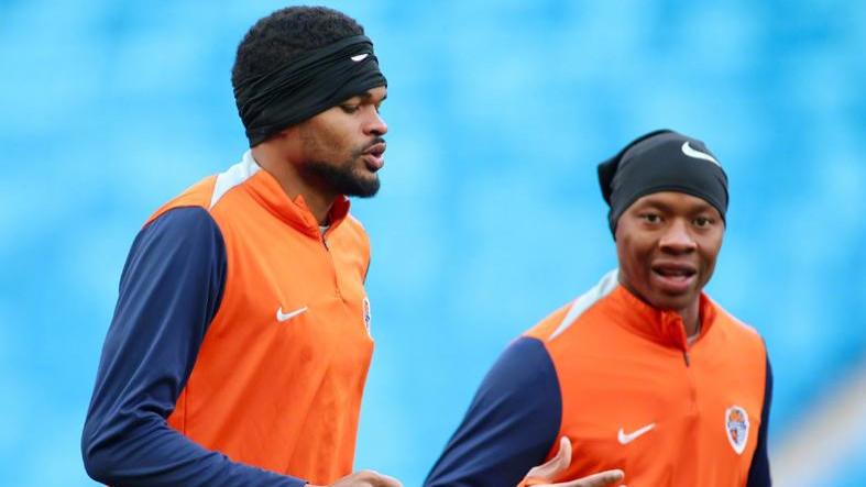 青春足球场清零赌局！米兰押上海牛主场尊严，罗斯带着4亿身价砸场子