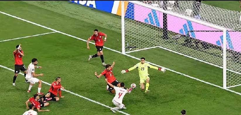 西班牙VS比利时比分：
1，西班牙0：3比利时
2，西班牙0：2比利时
3，西班