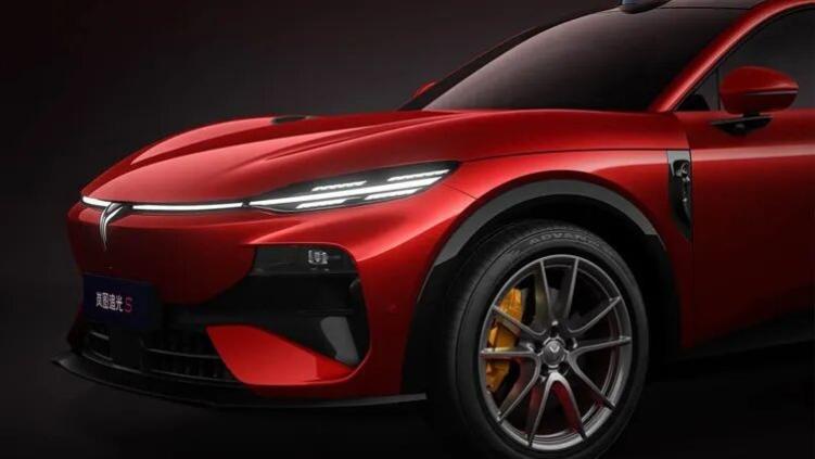 岚图造了一台“小米YU7 GT”！