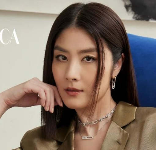 陈慧琳现身沙田马场
不仅献唱金曲送祝福，还在采访中聊起了大儿子虾饺仔刘昇，让网友