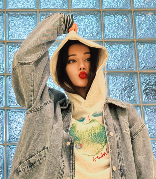 愿你千山暮雪海棠依旧，不为岁月惊扰平添忧虑