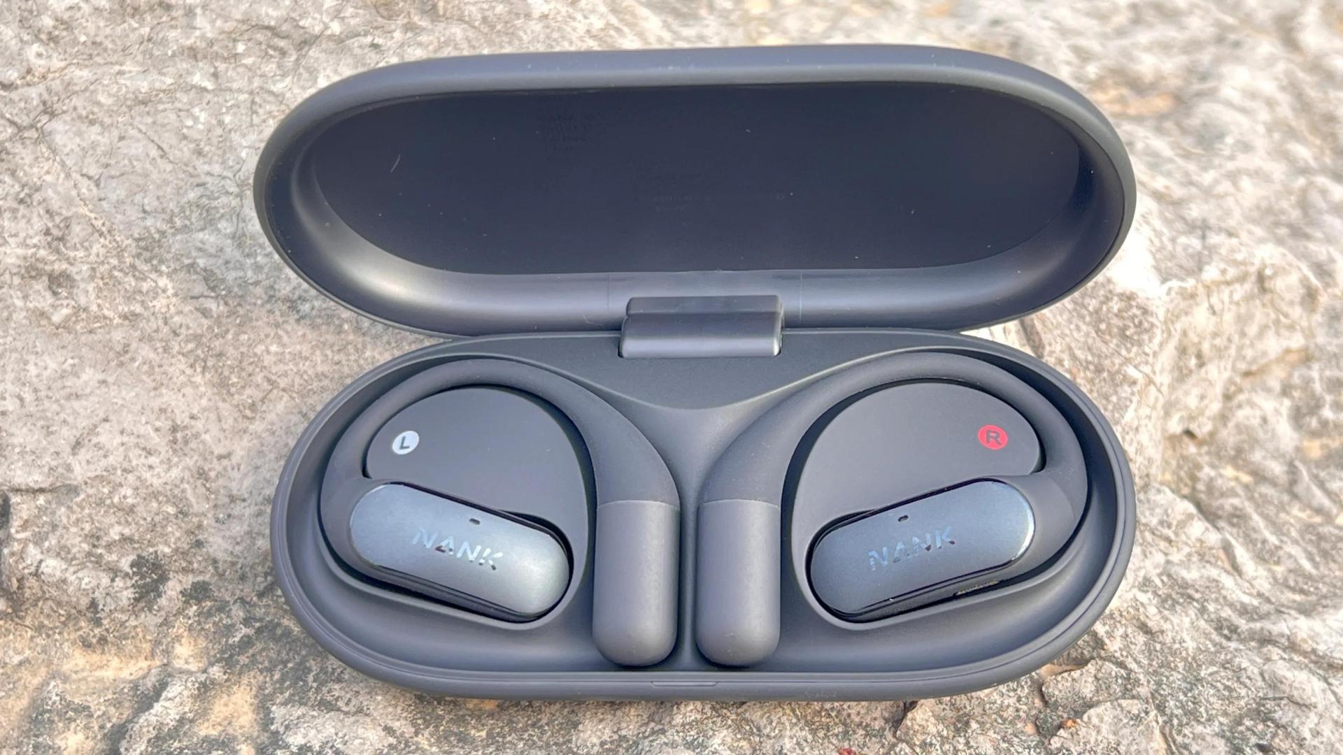 佩戴舒适、音质卓越、AI智能：南卡OE Wing全能型开放式耳机