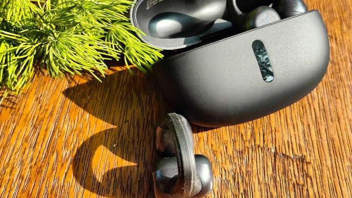 ‍反向超车？哈趣首款耳夹耳机 Ace1，投影仪品牌的耳机野心！