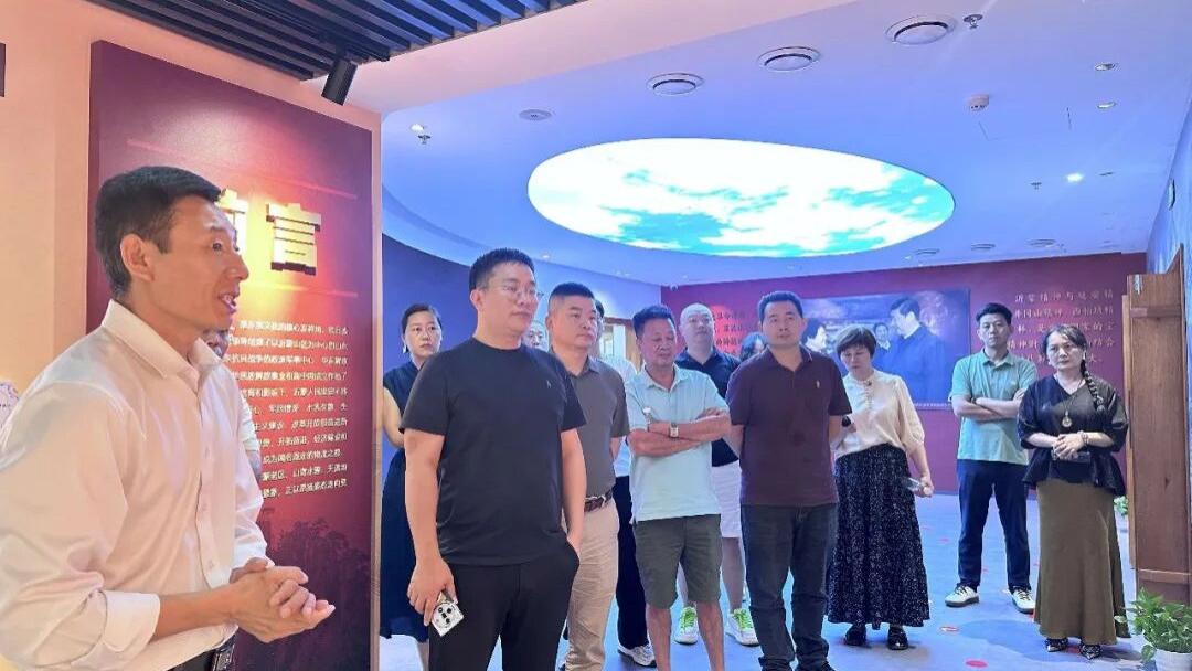 红色沂蒙数字引擎：星火之光AI智能体公益课在深举行