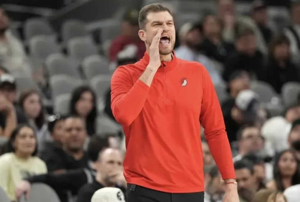 斯普利特牛啊！

领先时候说球员手感好，落后又把锅甩给斯普利特，这太不公平了吧？