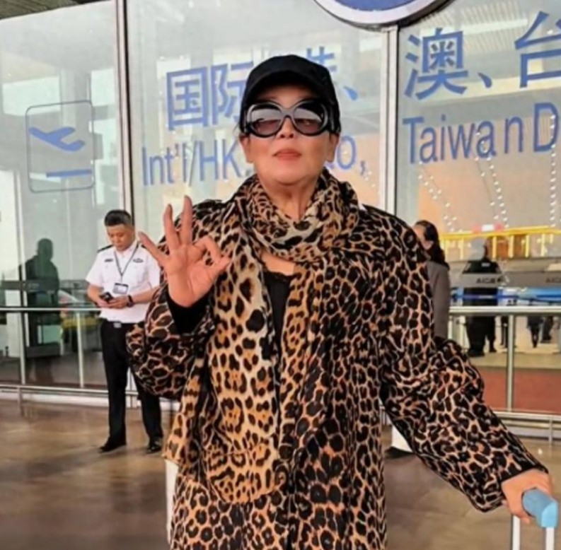 张兰晒个照片都挨骂，三孙子住那里，张兰还有命没？希望张兰爱惜自己，为自己而活！不