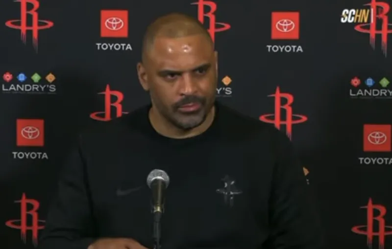 NBA常规赛火箭93-129不敌掘金。

赛后，火箭主帅乌度卡接受了记者采访，谈