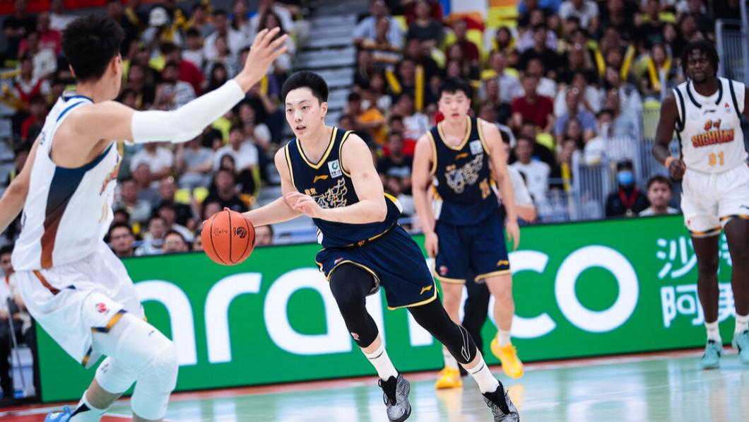 20分32分42分！上海全员杀疯，一夜爆3门惨案，3-12名乱成一锅粥