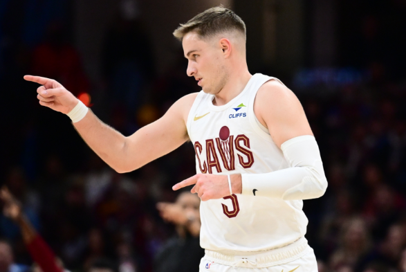 梅里尔季后赛可用！命中3记三分，砍下15+10，这样的他值得一个季后赛轮换阵容！