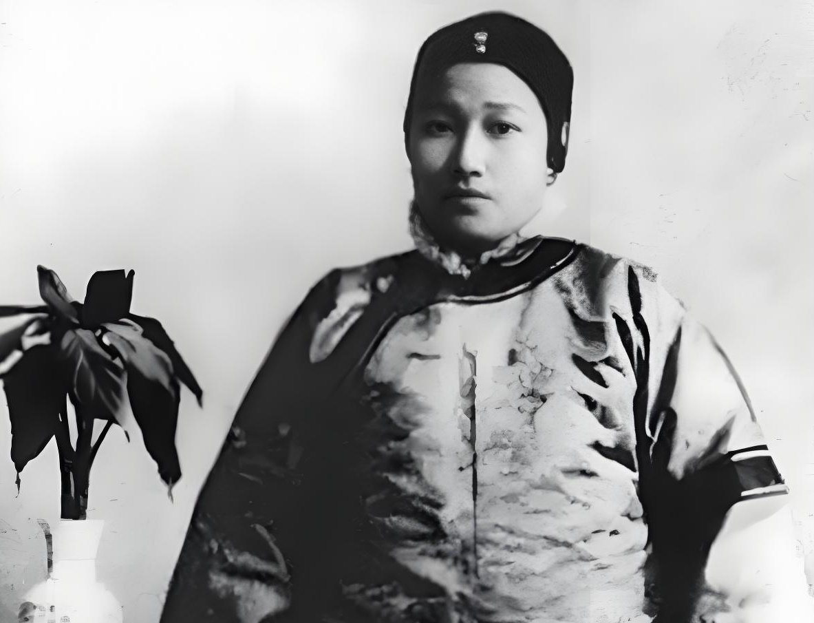 宋氏三姐妹母亲倪桂珍，在盛家当过家庭教师