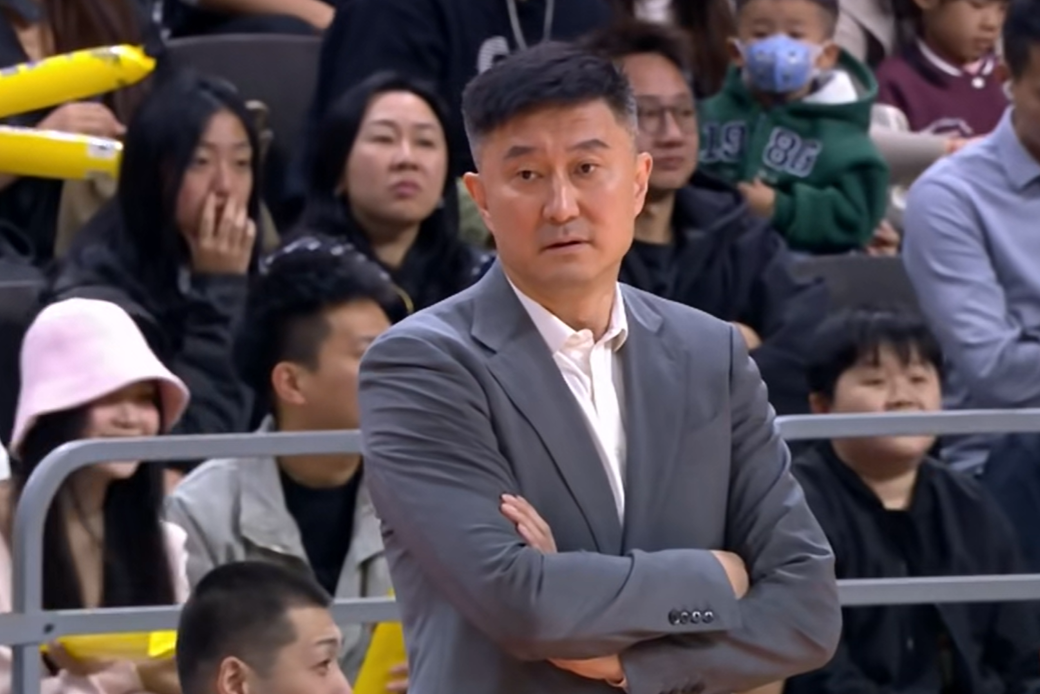 面对着CBA超级鱼腩四川队，广东队通过下半场发力，最终，以93-51大胜四川队4