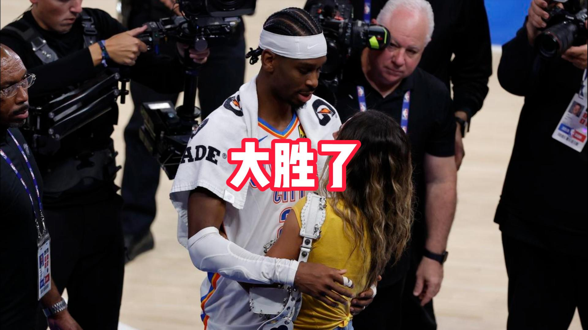 这次是雷霆大胜，5人上双打疯了，一人可争MVP，球队第二巨头