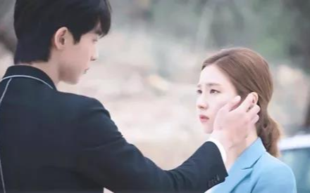 未婚夫嫌弃我是扶弟魔家族，把我甩了