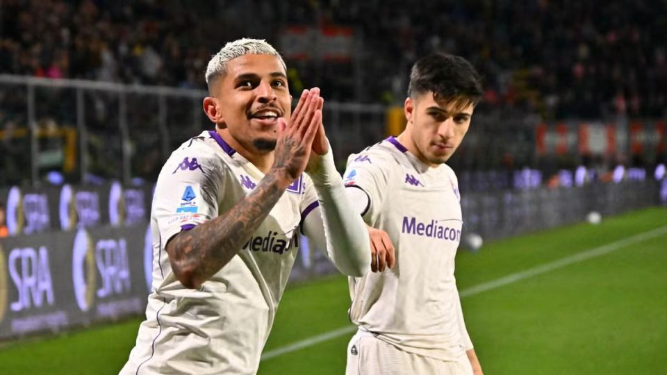 2-2！4-1！保级队疯狂一夜！英超狼队踢疯了，意甲佛罗伦萨横扫对手