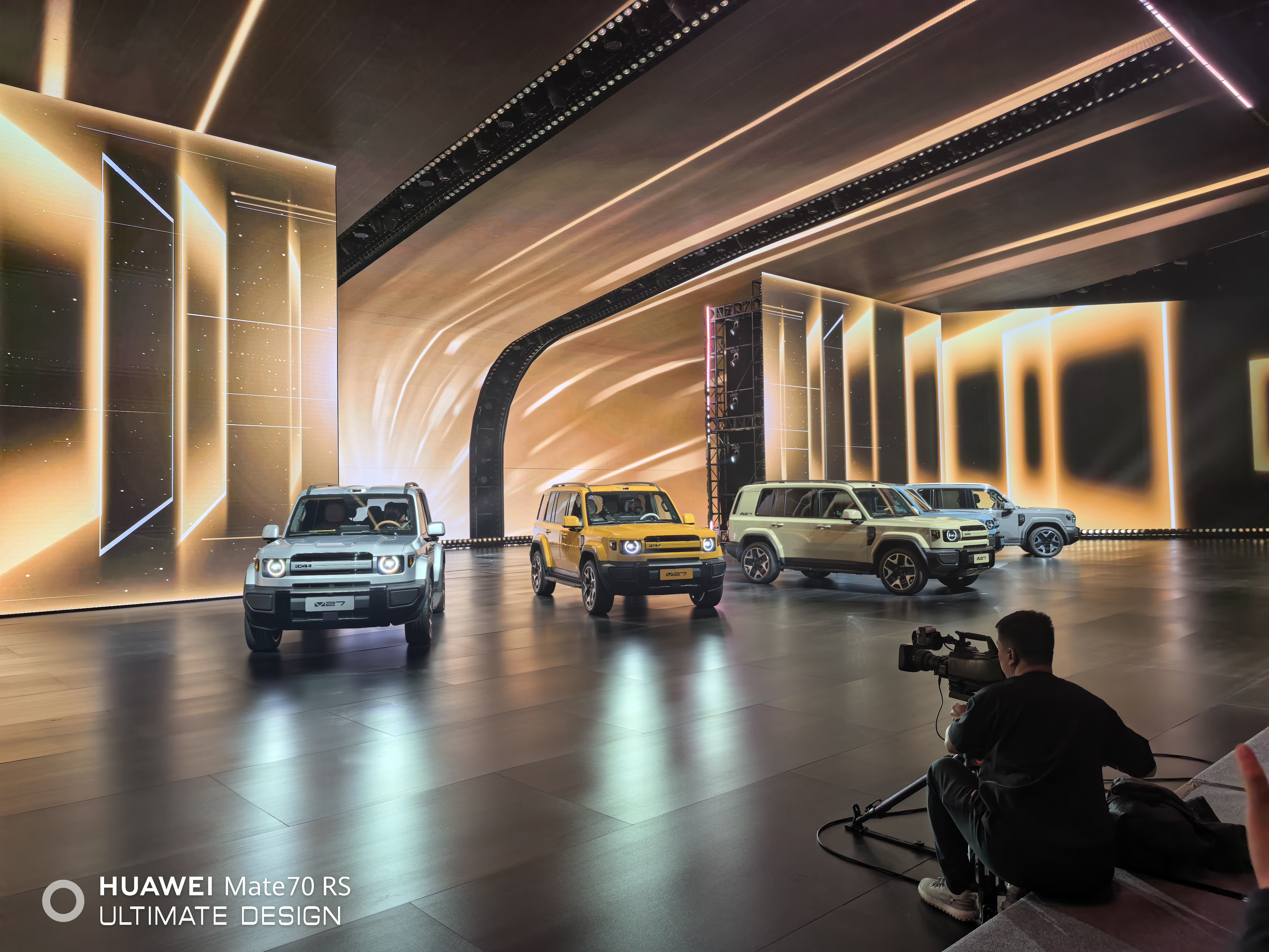 硬刚坦克300/钛7！iCAR V27上市价杀疯，安全性价比直接封神
20万级硬