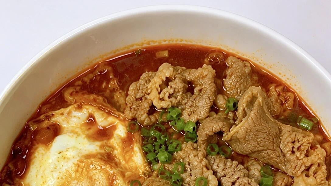解锁牛肉新吃法—凉拌牛肉，秘方全在这碗红油里，冷藏一夜更入味！