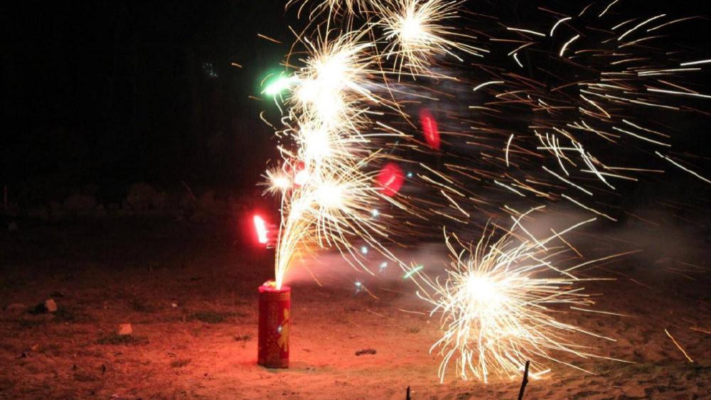 烟花爆竹属于危险品吗？如何安全运输？